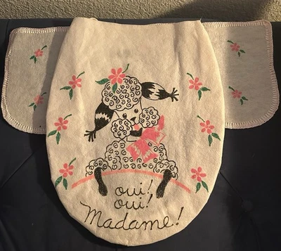 ¡Juego de cubierta de inodoro de diseño de caniche vintage “Oui Oui Madame”! Foto 1 de 4