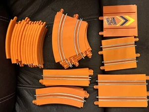 33 Hot Wheels Zero Gravity Slotcar Set Ersatz Extra Rennbahn Teile Orange - Bild 1 von 4