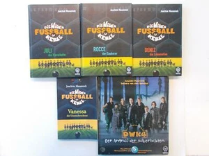 DWK 4 mit DVD + Die Wilden Fußballkerle Bd. 3-5 + 12. Bücher Sammlung - Picture 1 of 1