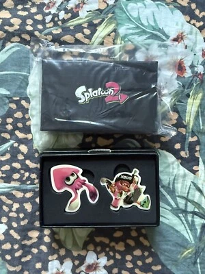 Splatoon 2 Inkling Girl And Squid Pink Pin Badges Set Promo Preorder Bonus - Image 1 of 2
