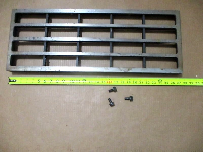 One Cast Iron Table Extension Wing From Tradesman Pro 8000T 10" Table Saw - Image 1 of 4