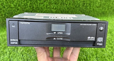 2011-2014 TOYOTA SIENNA REAR ENTERTAINMENT DVD PLAYER 86270-45010 FACE ID  67002 - Image 1 of 4