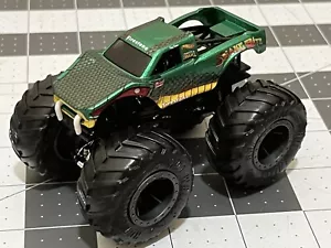 Hot Wheels Monster Trucks “Snake Bite Vinny Venom” - Picture 1 of 4