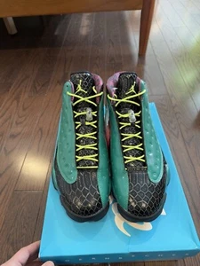 Zapato Nike Air Jordan 13 Retro Doernbecher Talla 10.5 Nuevo Stock Muerto DS - Imagen 1 de 9