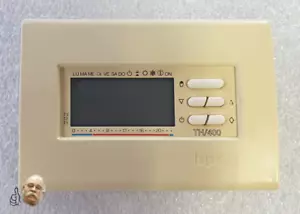 Cronotermostato Elettronico Digitale Settimanale Bianco BPT TH TH/400 TH400 BB - Foto 1 di 5