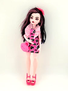 Monster High Draculaura Doll Fangtastic Vampire G3 2022 Mattel Collectible VGC - Picture 1 of 14