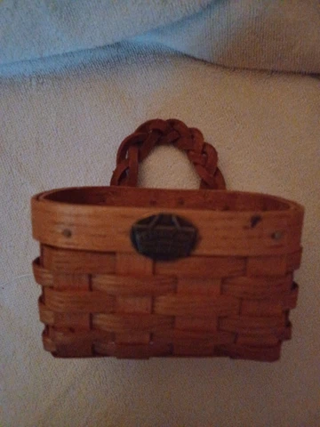 Peterboro basket co 1851 With Leather Strap Vgc small hanging basket Cover