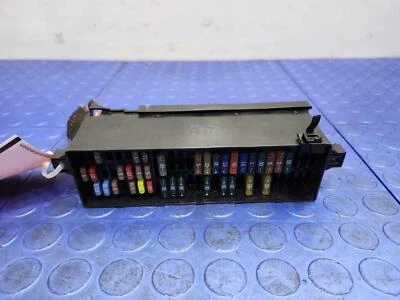 Volkswagen Beetle 2012-2019 cabina caja de fusibles relé bloque de conexiones genuino OEM Foto 1 de 4