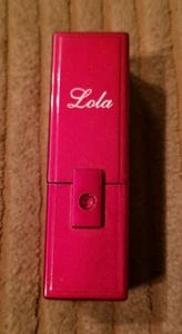 LOLA FLAUNT LIPSTICK NEW CASE HAS FLIP MIRROR PINK LOLA BY PURSE LONDON MAKEUP - Picture 1 of 7