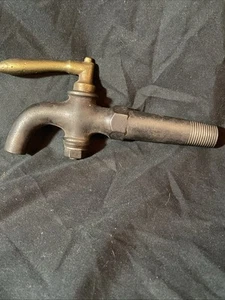 Vintage Large & Heavy Wine Barrel Brass Tap Spigot Very Nice - Picture 1 of 6