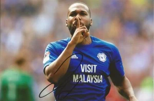 CARDIFF* JUNIOR HOILETT SIGNED 6x4 ACTION PHOTO+COA - Picture 1 of 1