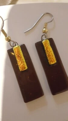 Pendientes de cristal morado/dorado con ganchos de plata perforados gota/colga. ¡Hecho a mano! Foto 1 de 2