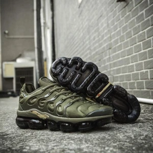 Nuove Nike Air Vapormax TN Plus Verde Esercito, Scarpe/Taglie Uomo 7-12 - Foto 1 di 5