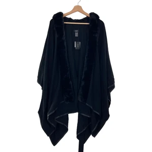 Jones New York Kunstfell Strickjacke Pullover mit Gürtel in Schwarz  - Bild 1 von 3