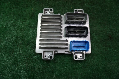 Chevrolet Cruze 2012 2013 módulo de computadora de motor OEM ECM12659574 Foto 1 de 4