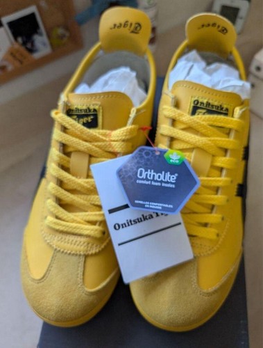 ASICS Scarpe sneaker Onitsuka Tiger SERRANO colore GIALLO NERO misura 23 5 cm 1183B400 755