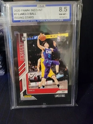2020 Panini Instant #7 Lamelo Ball Rising Stars Isa 8.5  1/1927 Hornets Rookie - Image 1 of 2