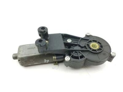 Chrysler 300 - 300C 2007 Seat Control Motor Left front 82059114 AMD150789 - Image 1 of 4