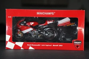 Ducati Desmosedici_Loris Capirossi_moto GP 2003 - Imagen 1 de 13