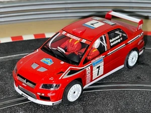 1587- Scalextric Hornby Mitsubishi Lancer WRC #7 Ralli Art Delecour Swedish scx - Imagen 1 de 3