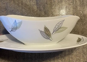 Vintage Noritake Joan Gravy Boat with Attached Underplate - Picture 1 of 4