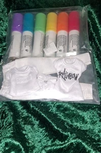 Kinder entwerfen ihre eigene Puppenkleidung. 6 Stoffmarker & Puppenoutfit zum Ausmalen. 🌟 - Bild 1 von 3