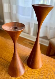 2 Vintage Rude Osolnik Turned Walnut? Candlesticks 9 1/4” & 7 1/4” Tall Signed - Picture 1 of 11
