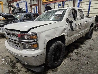 Condensador CA 14-18 CHEVROLET SILVERADO 1500 E867703 Foto 1 de 4
