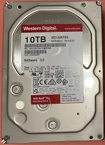Western Digital WD RED PRO WD102KFBX disco rigido NAS 3,5" 10 TB SATA 6 Gb/s NXHA720 - Foto 1 di 2
