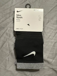 Neu mit Etikett Nike Spark Running gepolsterte Söckchen schwarz Dri-Fit Herren 8-9,5 Wmn 9,5-11 - Bild 1 von 3