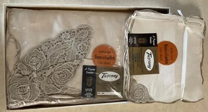 Vintage Belgian Linen Lace 69" x 106" Oblong Tablecloth & 30 Napkins New w/Tags - Picture 1 of 14