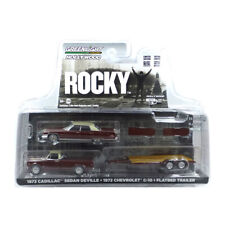 Greenlight 31130-A Cadillac Sedan Deville Chevy C-10 Trailer " Rocky " Rouge