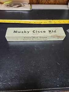 Vintage Wallsten Husky Musky Cisco Kid Lure Original With Box - Picture 1 of 11