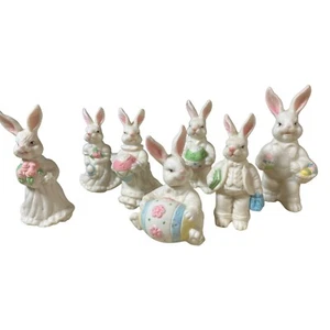 Gifts by House of Lloyd 7 Bunnyville Rabbit Figurines - Picture 1 of 12