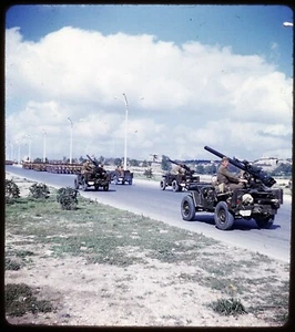 Istanbul TURKEY Soldiers - 1959 Stereo Realist Slide Kodachrome #1059 - Picture 1 of 3