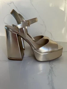 Kenneth Cole Platform Sandal in Gold Size 8 - Picture 1 of 15