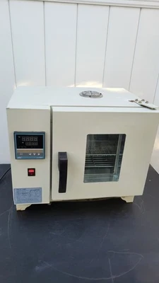 Horno de ciclo de laboratorio SYXHX-15L 250x250×250 mm 200 °C 500 W unidad de calefacción de secado Foto 1 de 4
