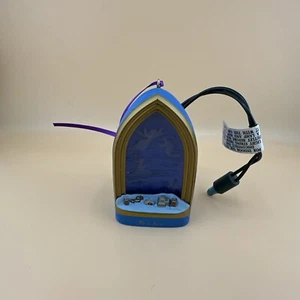 Hallmark Angeles Over Bethlehem Ornament 2000 - Picture 1 of 9