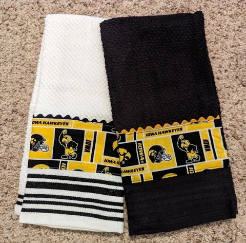 Iowa Hawkeyes Bar Tailgating Kitchen Towels set of 2 Cover