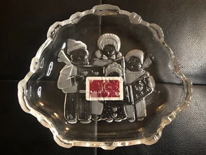 Celebrations by Mikasa Christmas Candy Dish Glass Plate Carolers QQ840/502 Decor - Picture 1 of 8