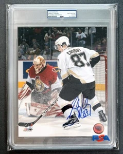 Sidney Crosby, Pittsburgh Penguins- signed, encapsulated 8x10 photo - PSA/DNA - Picture 1 of 2