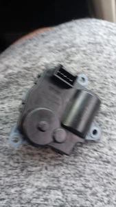 ac heater blend door actuator - Picture 1 of 8