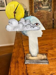Horloge ACME ANIMAL tête dans les nuages peinte à la main métal sur base en bois signée 