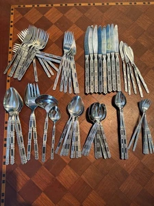 Oneida Community Madrid Flatware Set 88pc Mixed Finish Black & Satin - Picture 1 of 9