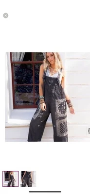 Mono holgado diseño estampado pañuelo vaquero vintage caballete - negro - talla S Foto 1 de 2