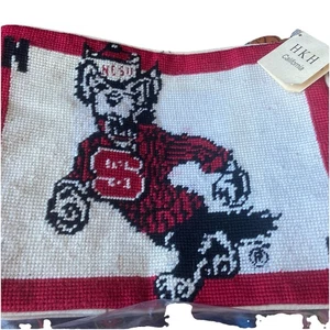New North Carolina College Wolfpack Needlepoint Pillow Cover 9x11” Ncsu Vintage - Picture 1 of 2