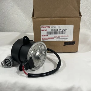 NEW OEM 16363-0P330 Condenser FAN MOTOR 440A - Picture 1 of 6