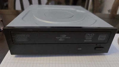 HP DH-16ABLH SATA CD-RW DVD-RW Disk Drive 615646-001 - Image 1 of 4