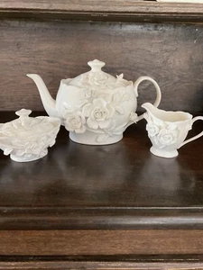 TEA SET R.Gordon Rambling Rose Teapot, Sugar Bowl Creamer Set White. Art Pottery - Picture 1 of 9
