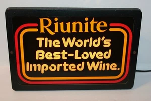 Vintage Riunite: The World’s Best Loved Imported Wine: Lighted Bar Sign WORKS - Picture 1 of 5
